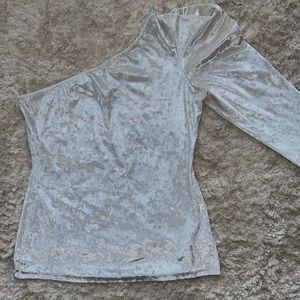 Bisou Bisou Velvet Puff Shoulder Top